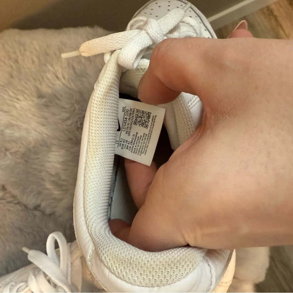 Nike White Lace-Up Sneakers - Picture 4 of 7